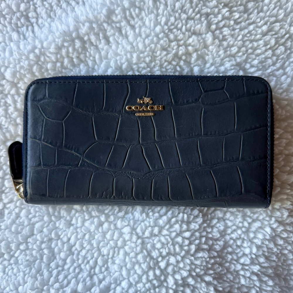 Coach Zip Accordion Wallet